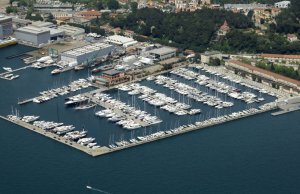 15 x 5 Meter Ligplaats Porto Lottie, La Spezia Jachthaven