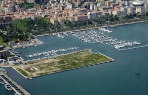 30 x 8 Meter Ligplaats Port Mirabello Jachthaven, La Spezia