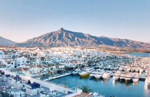 18 x 4.8 Meter Ligplaats Puerto Banus Te Koop (with Parking Space included)