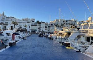 18 x 4.8 Meter Ligplaats Puerto Banus Te Koop (with Parking Space included)