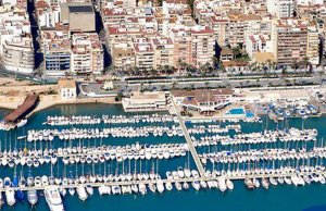 30 x 7 Meter Ligplaats CN Torrevieja Jachthaven