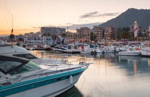 20 x 5 Meter Ligplaats Deportivo Marbella Te Huur