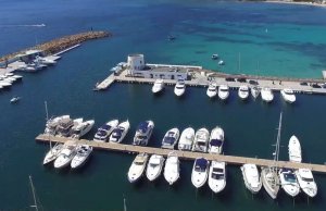 22 x 6.5 Meter Ligplaats Santa Eulalia Jachthaven