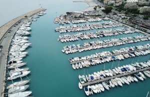 23 x 6 Meter Ligplaats Port St Laurent du Var Jachthaven