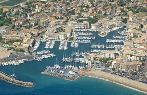 15 x 4.5 Meter Ligplaats Port De Frejus Jachthaven Te Koop