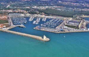 10 x 4 Meter Ligplaats Real Club Nautico del Puerto de Santa María Jachthaven Te Koop