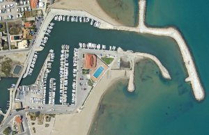 8 x 3 Meter Ligplaats Club Nautico Oliva Jachthaven Te Koop