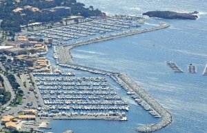 22 x 5 Meter Ligplaats Port of Santa Lucia St Raphael Te Koop