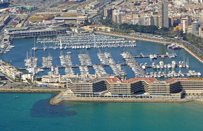 Alicante Jachthaven - Ligplaatsen jachthaven